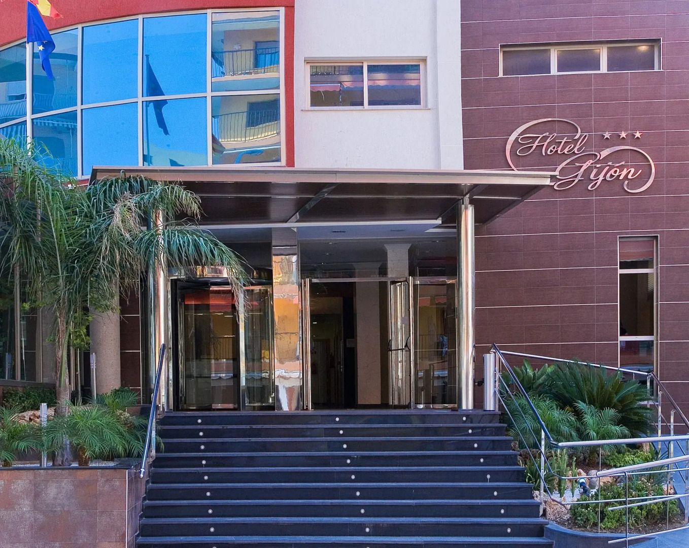 Отель RH Gijón