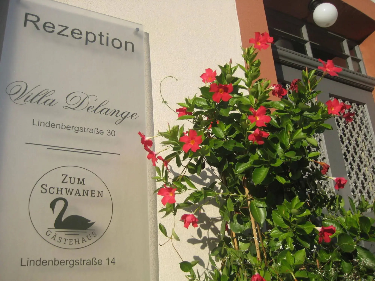 Gästehäuser Villa Delange