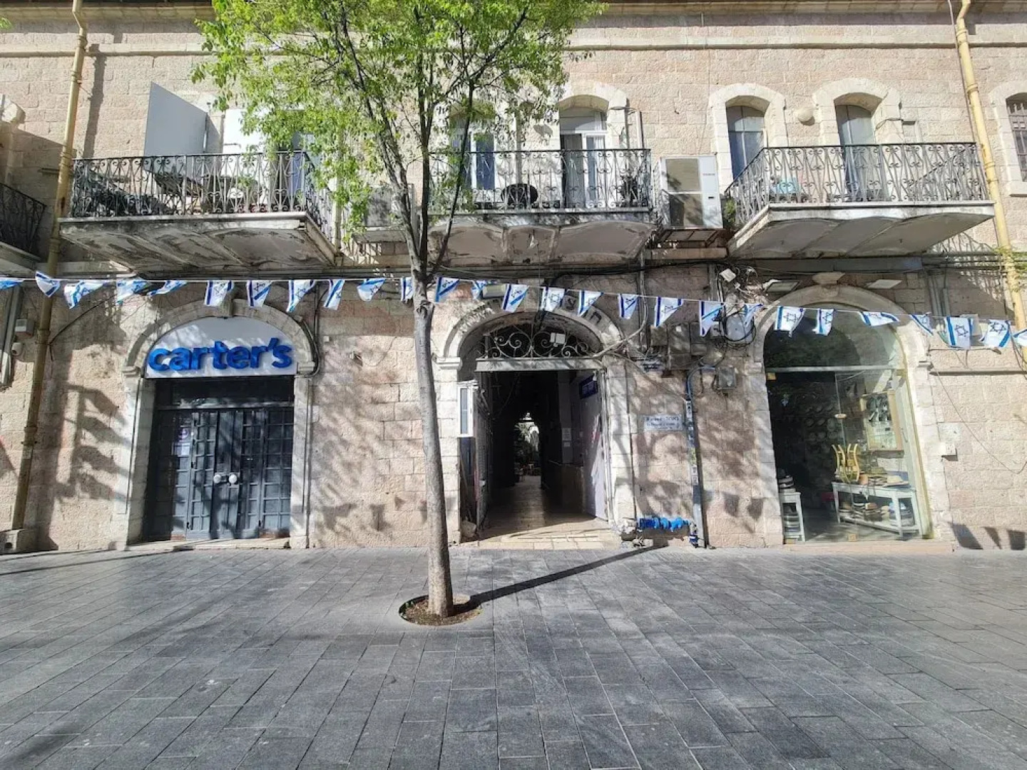 Capsule & Dormitory Space-X