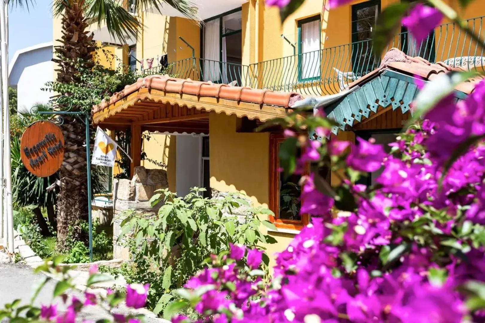 Begonville Apart Hotel