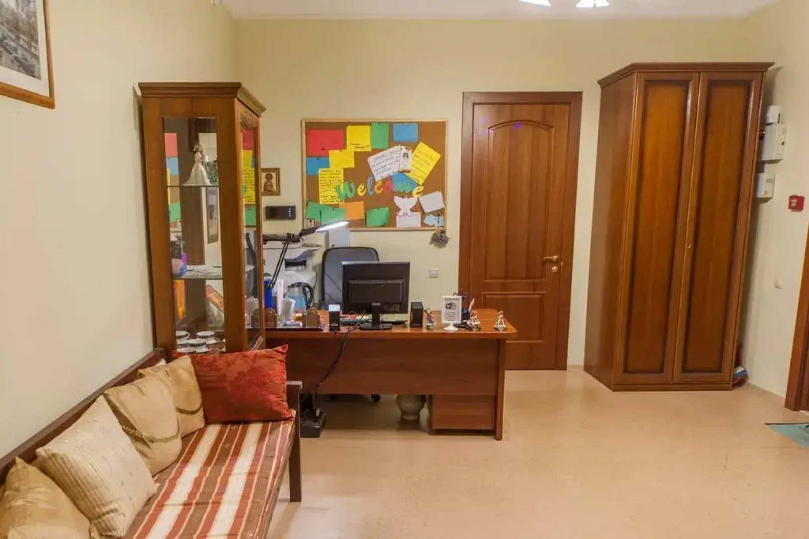 Tihaya Gavan' Hostel