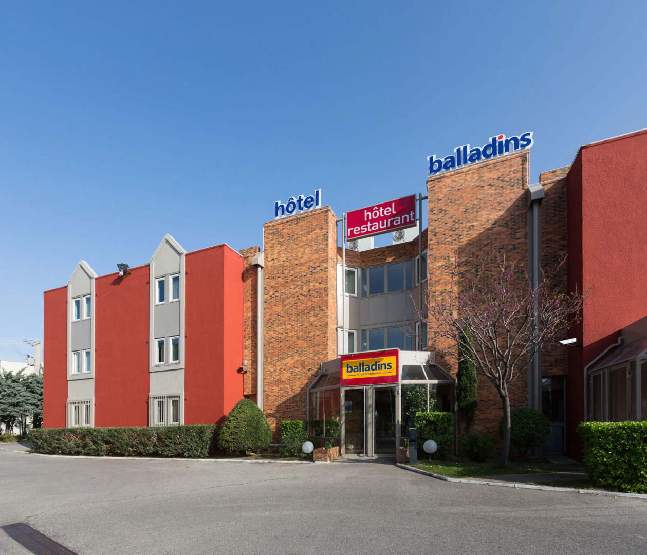 The Originals City, Hôtel Marseille Aéroport