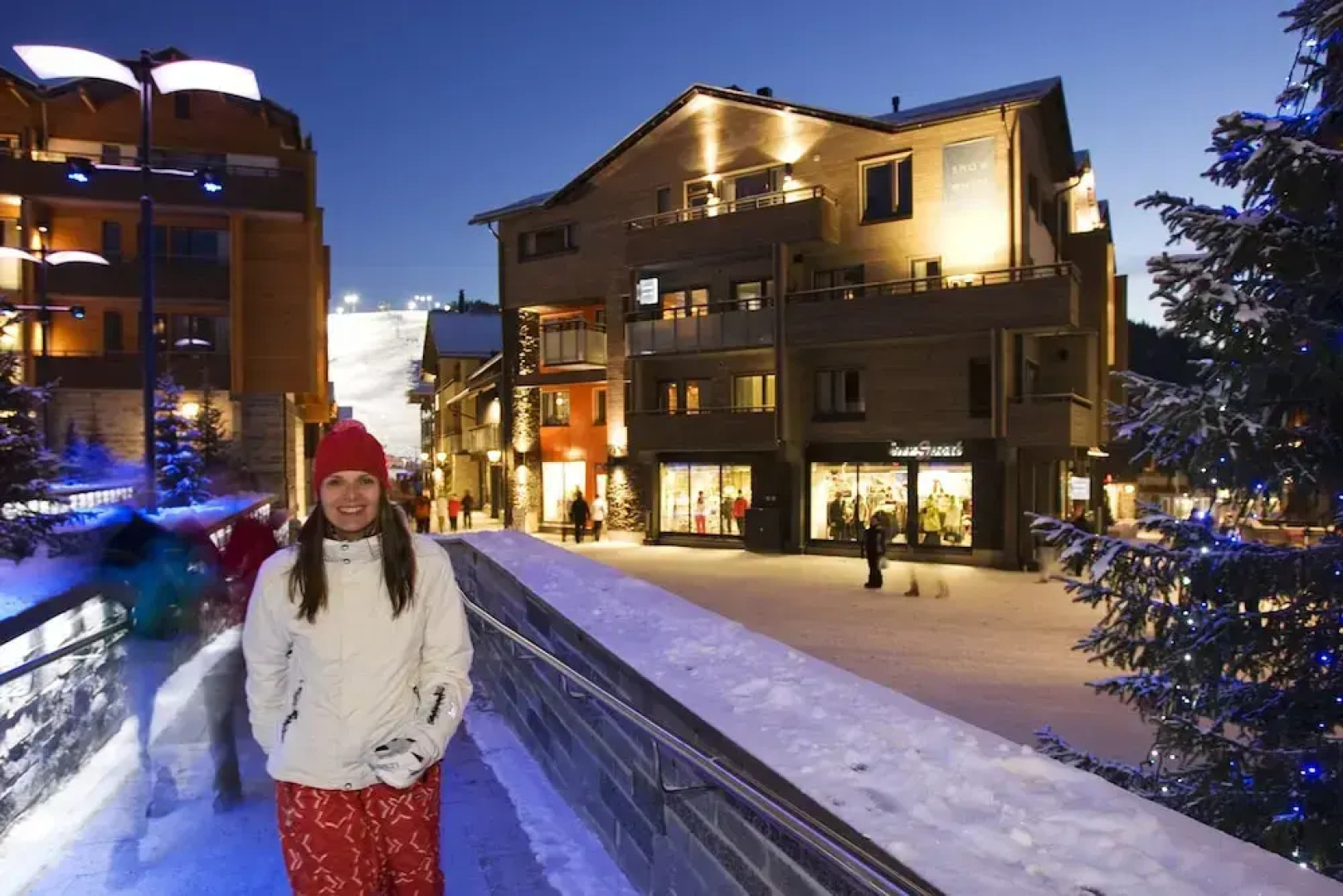 Levi Suites Unna Mànnu