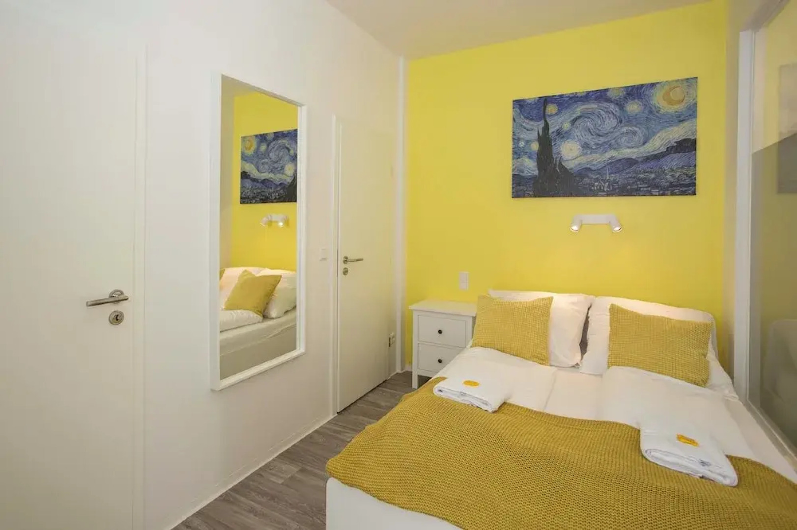 Studio Apartments Köhn