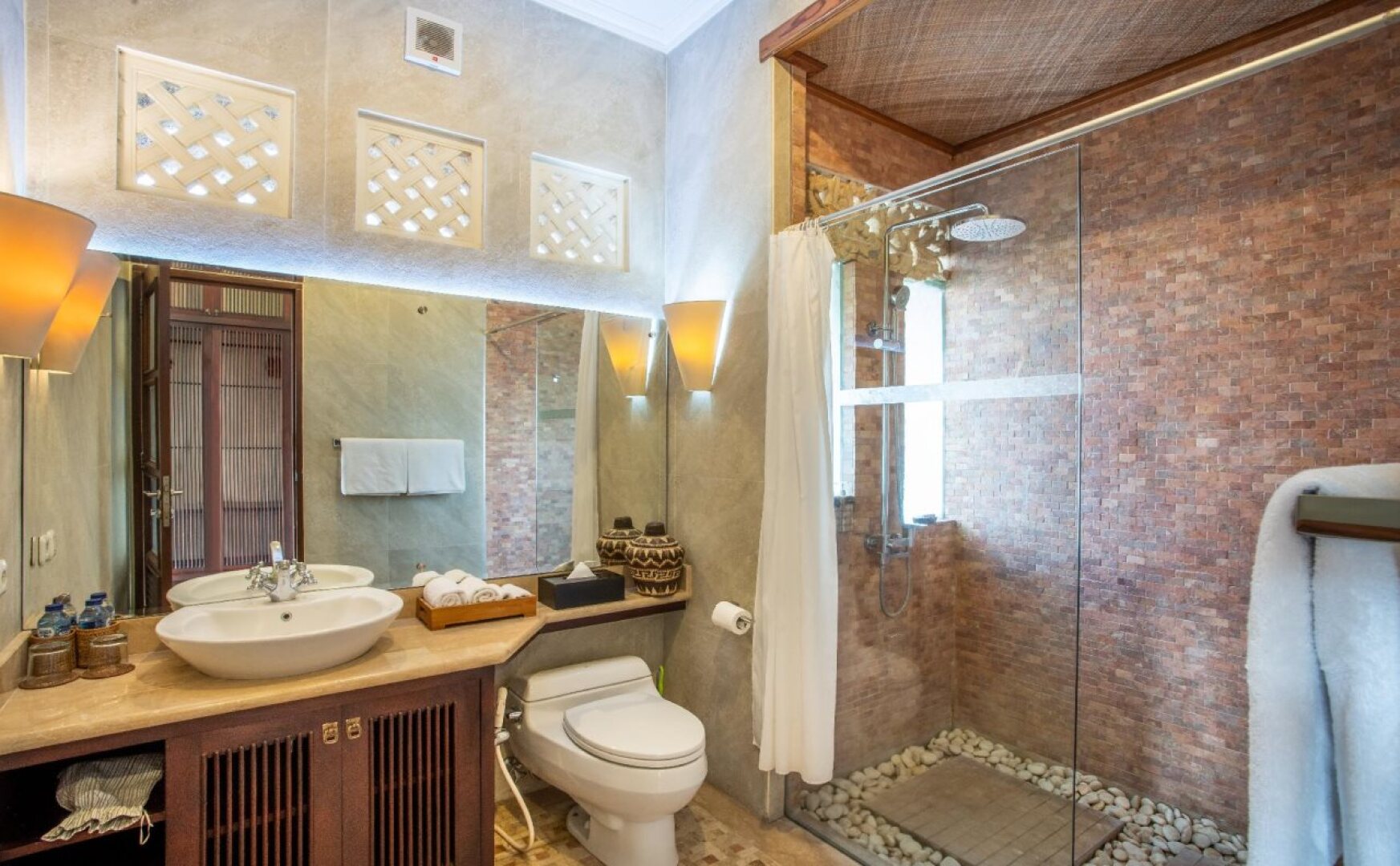 Villa Saffron Seminyak Bali