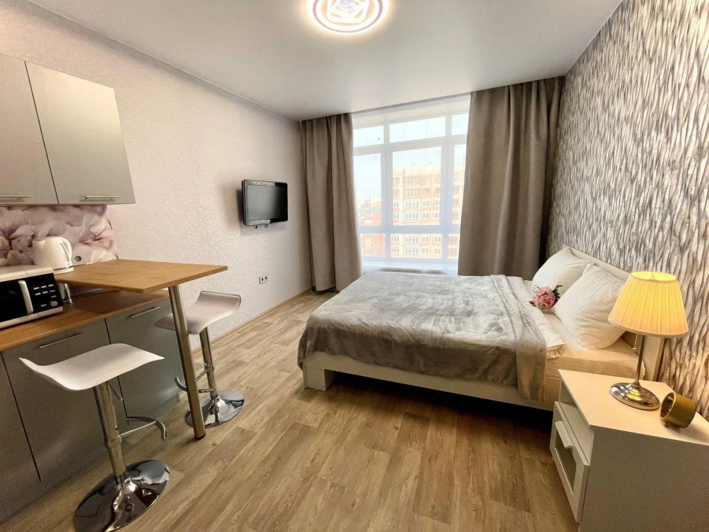 Home Hotel (Хоум Отель) на Мичурина 58