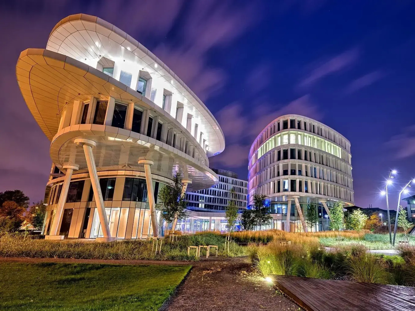 Sound Garden Hotel Airport