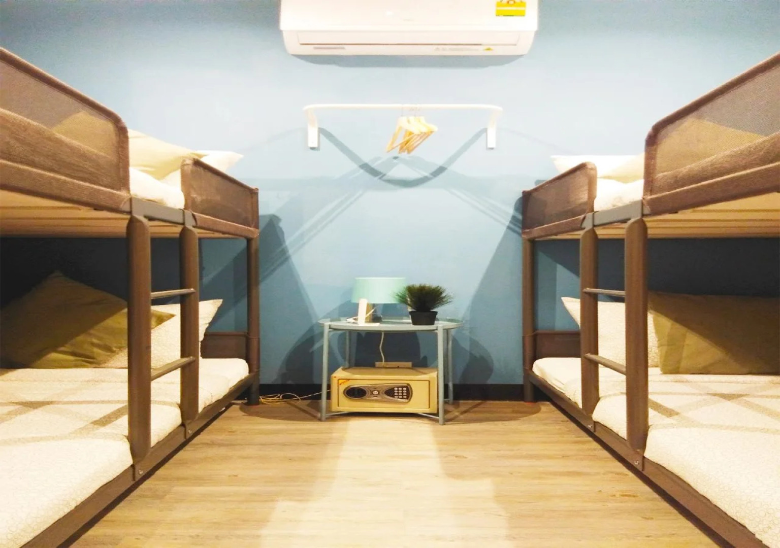 Sleep With Me Bangkok - BTS Phra Khanong