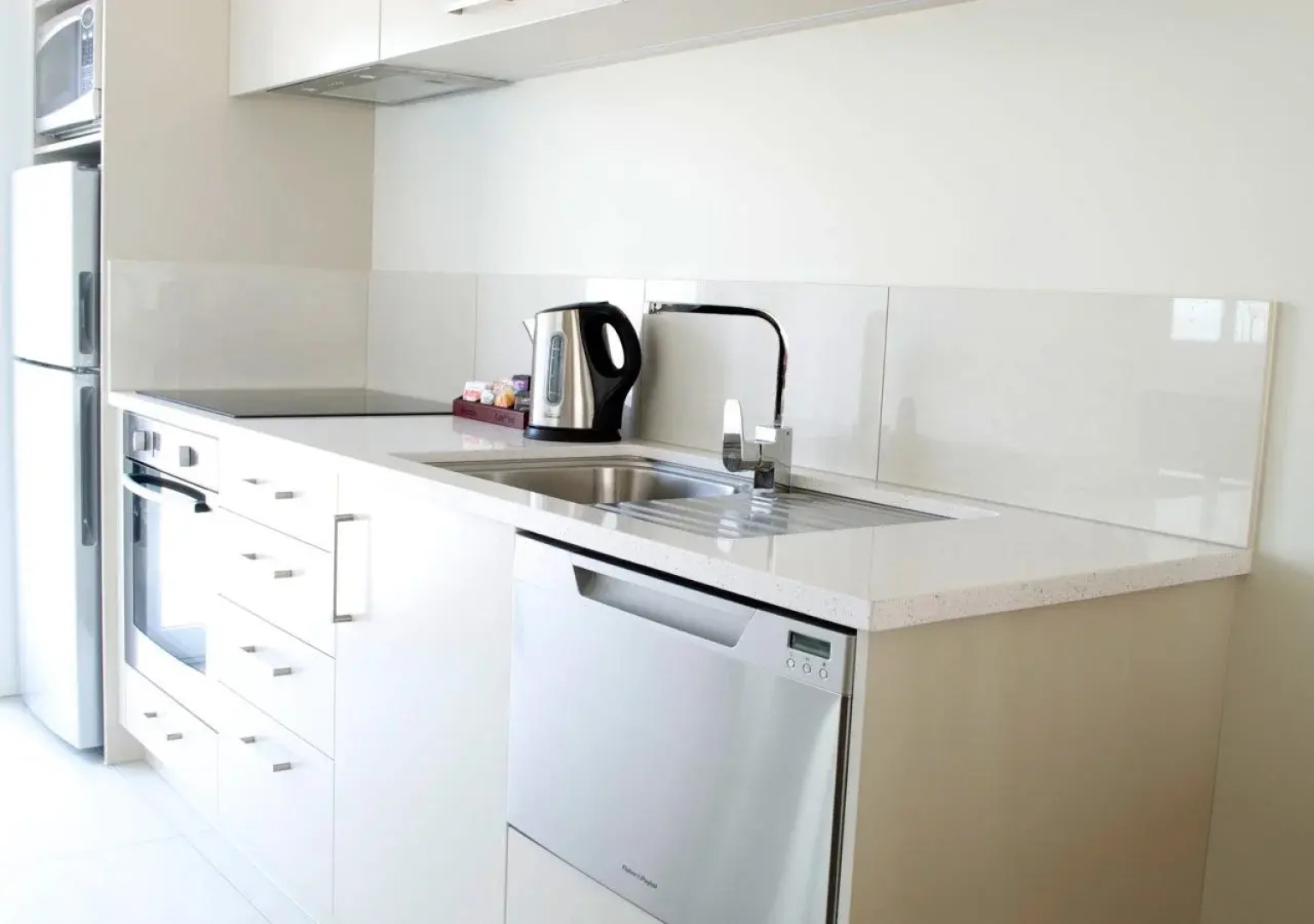 Bailey's At The Beach Motel