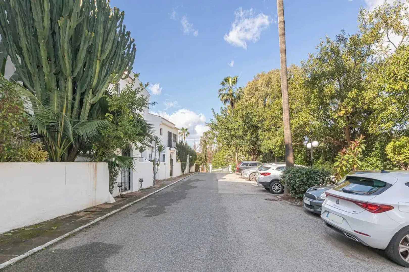 Puerto Banus Near La Sala By The Sea