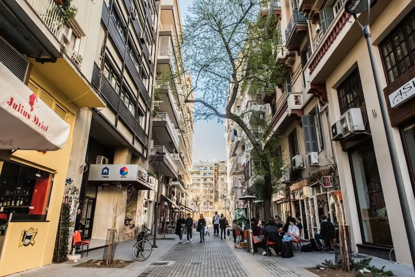 Lavender Apt by halu! Apartments