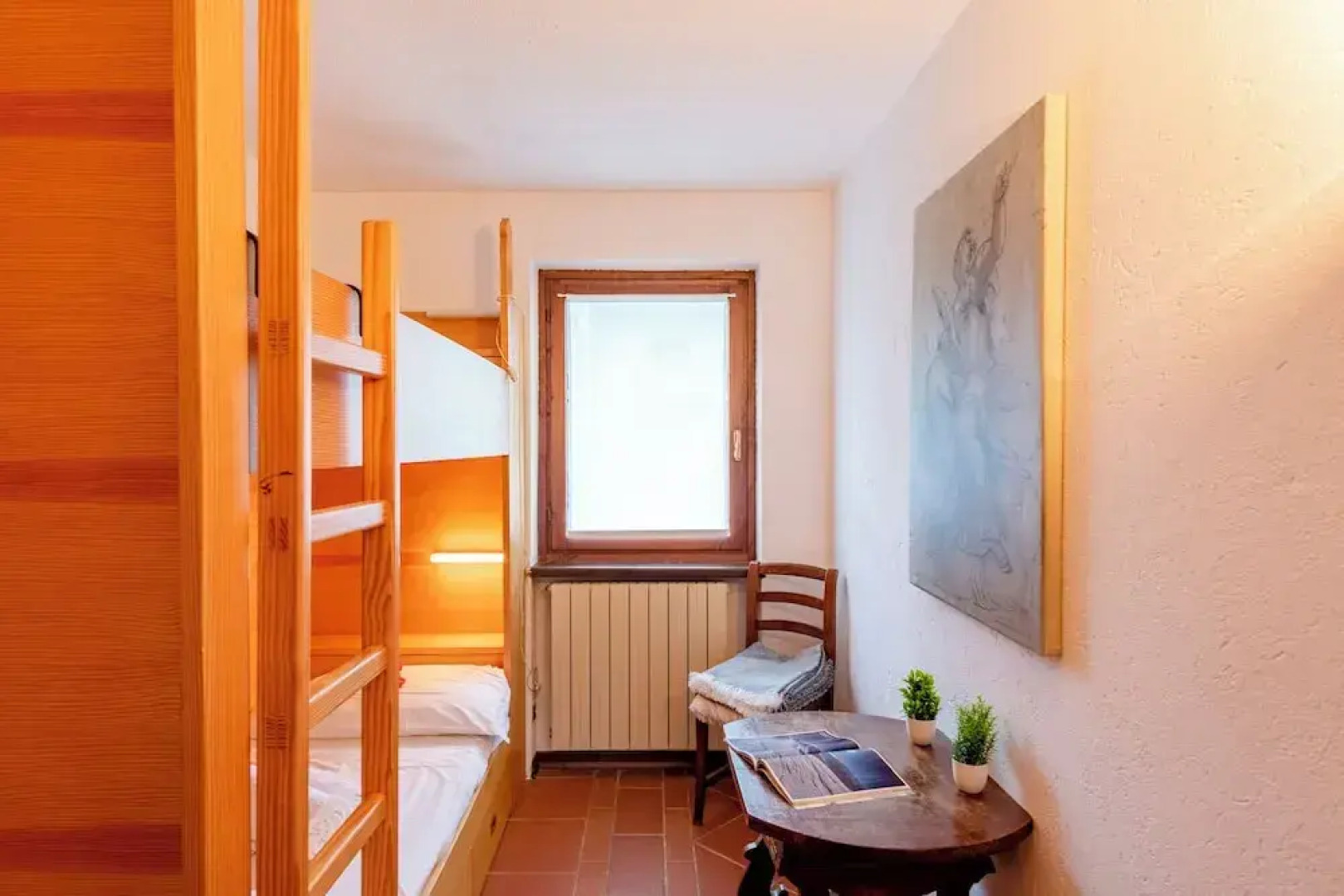 Charming Apartment With Garden in Courmay