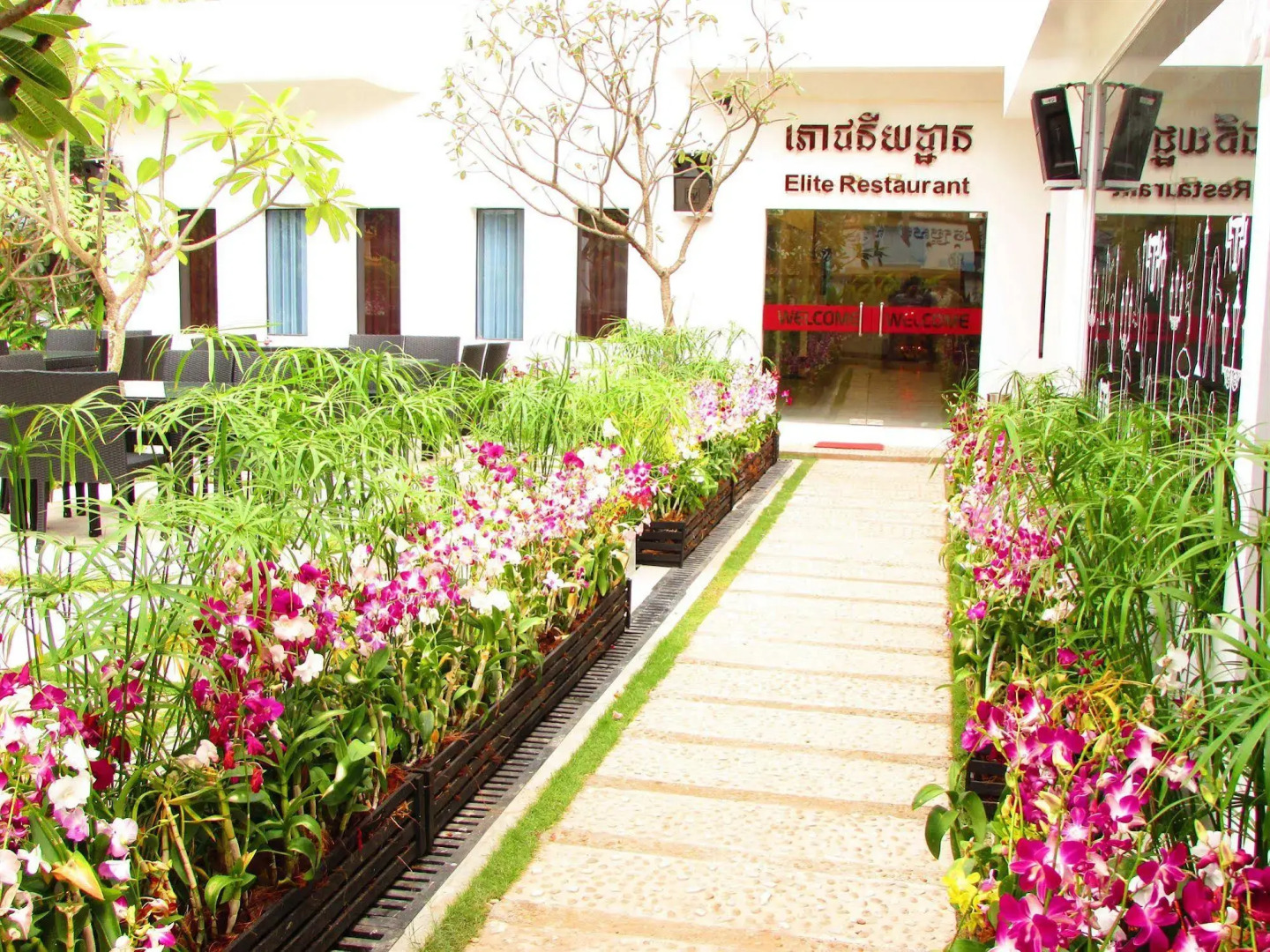 Orussey One Boutique