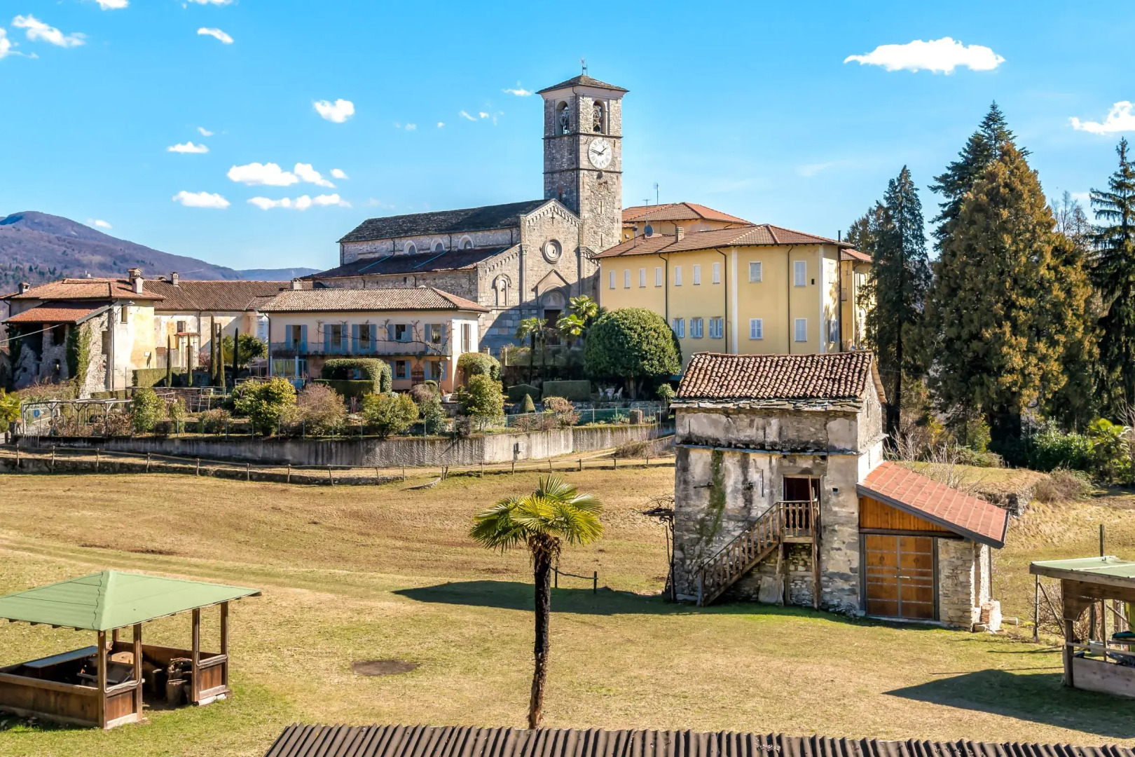 Residenza due Laghi Pool Lake View