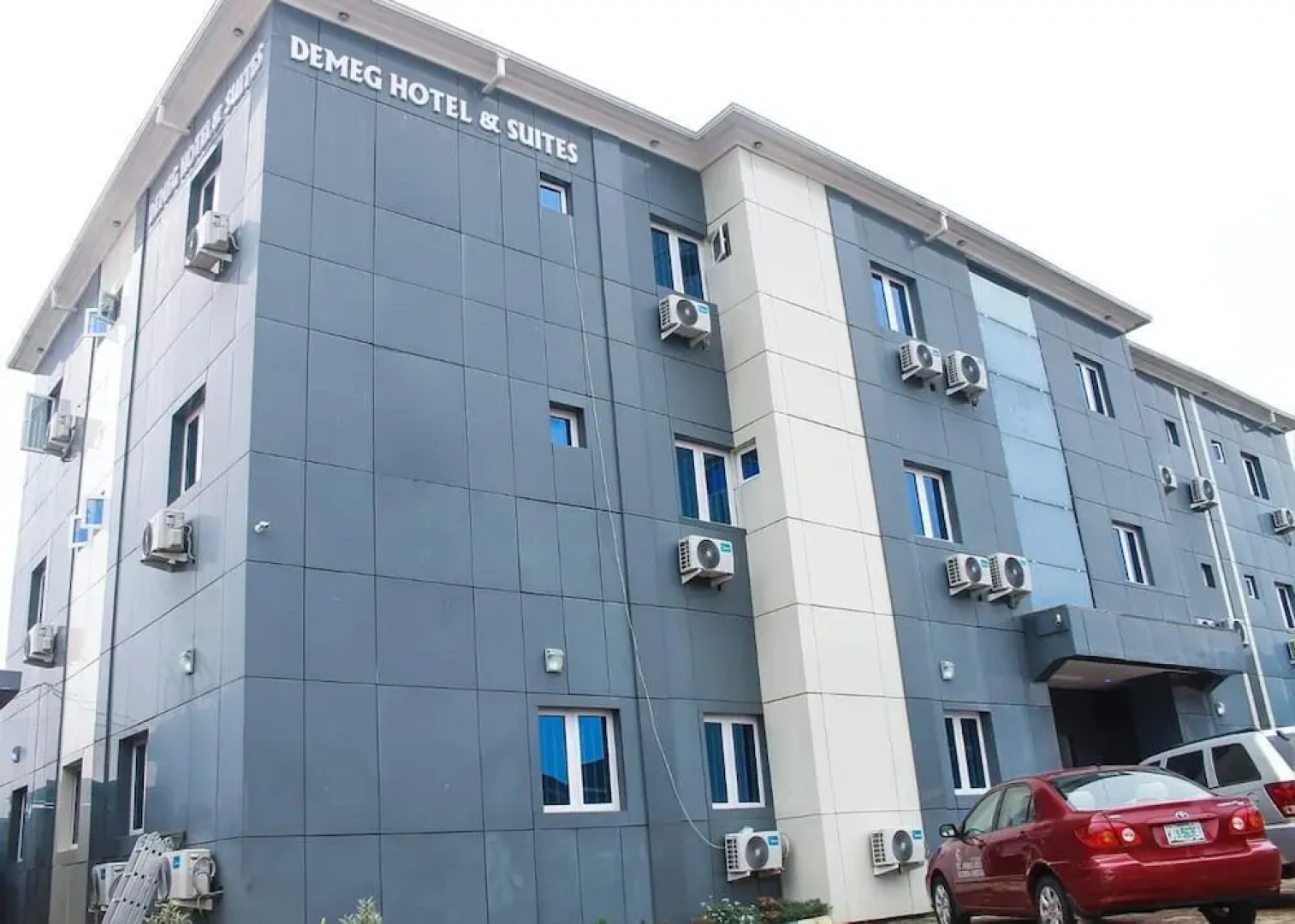 Demeg Hotel And Suites