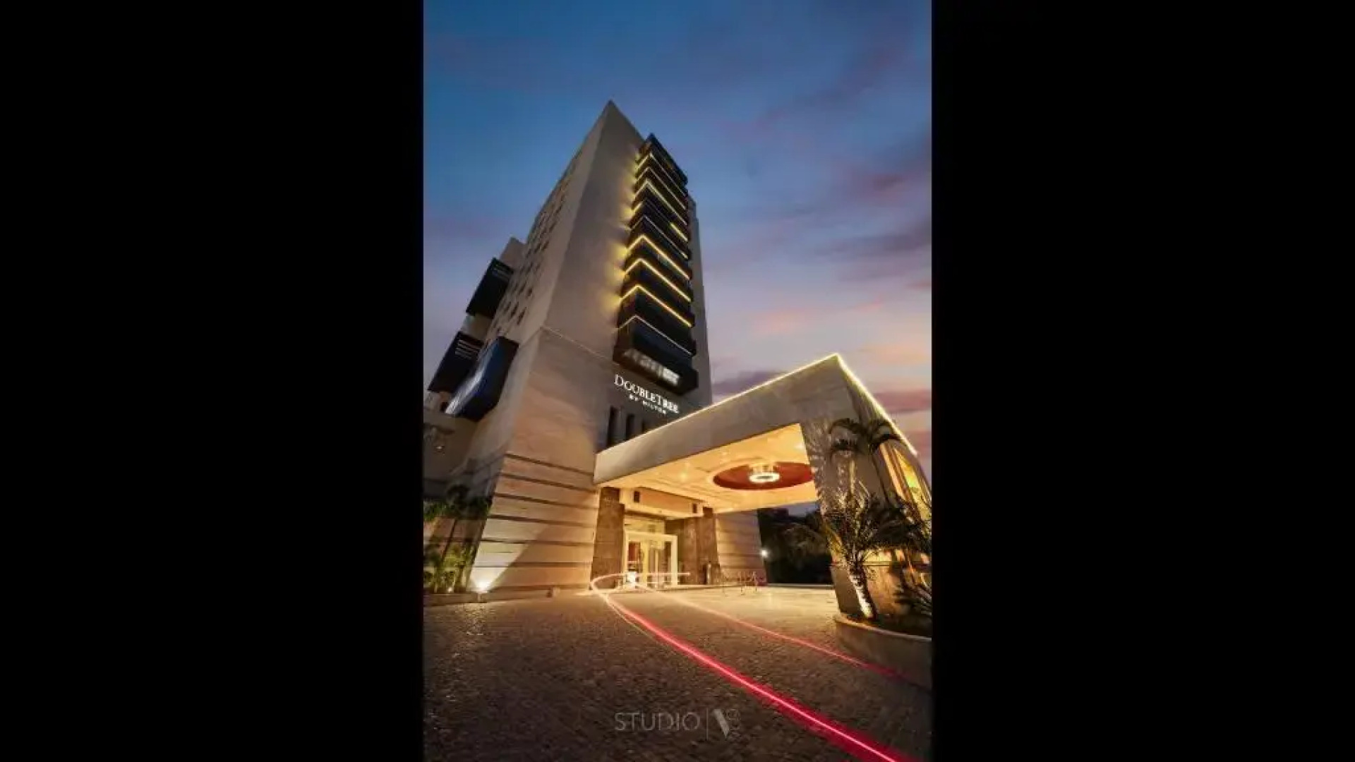 DoubleTree by Hilton Hotel Gurgaon - New Delhi NCR