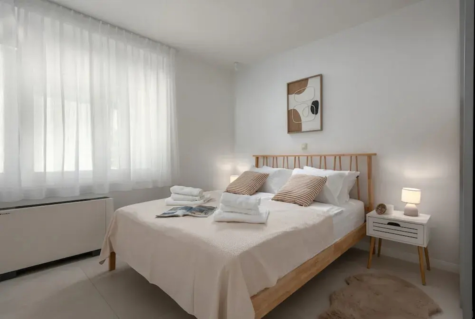 Desamani 975 Apartments