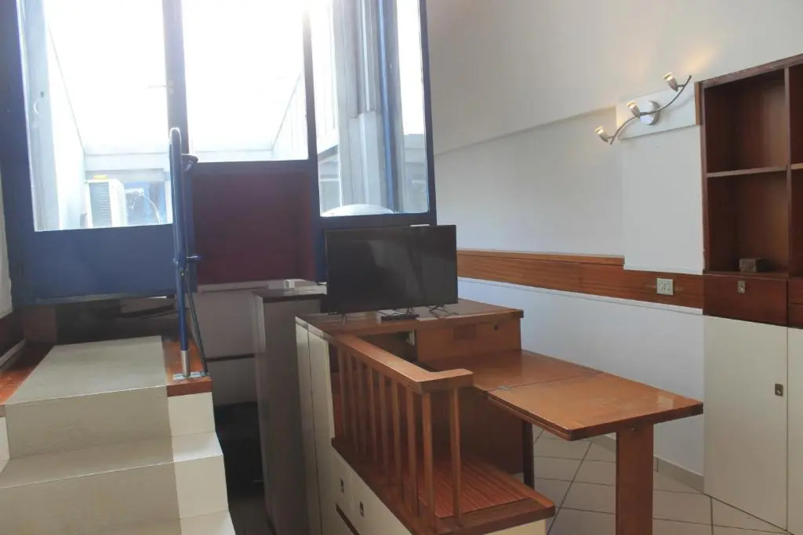 Comprensorio Olivetti - la Serra - Stanza 204