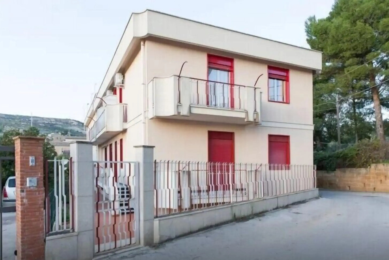 Hollywood Bed & Breakfast