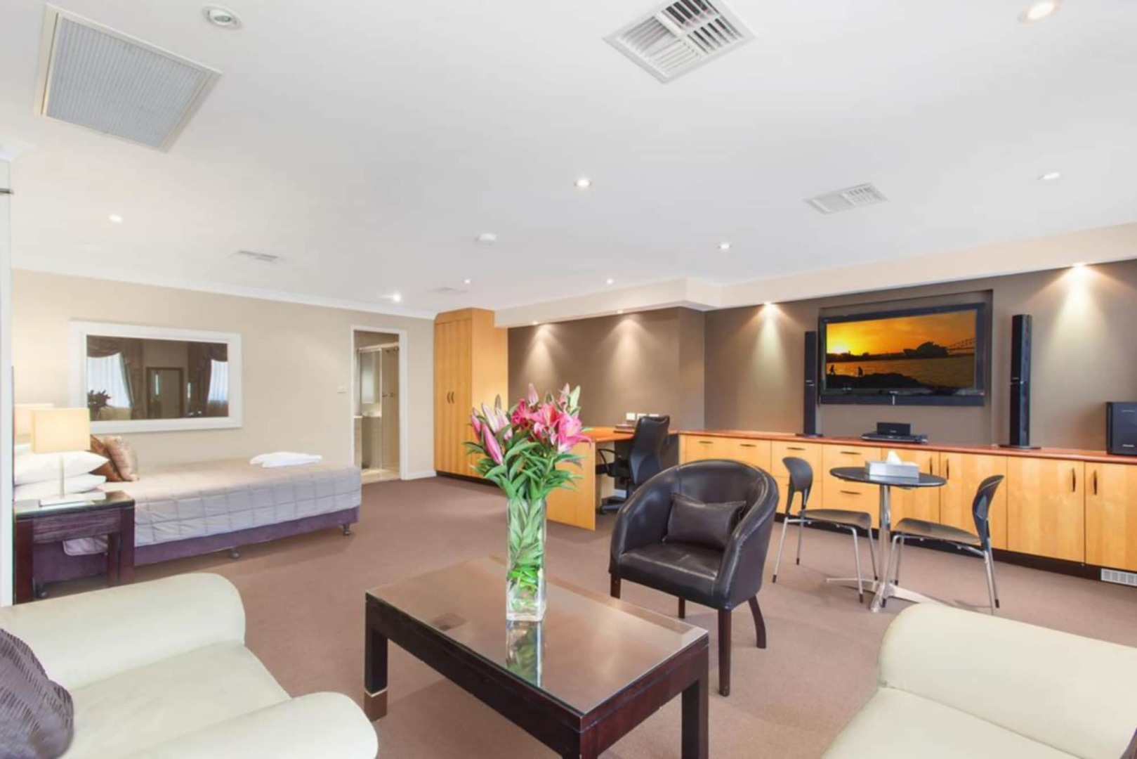 Checkers Resort & Conference Centre