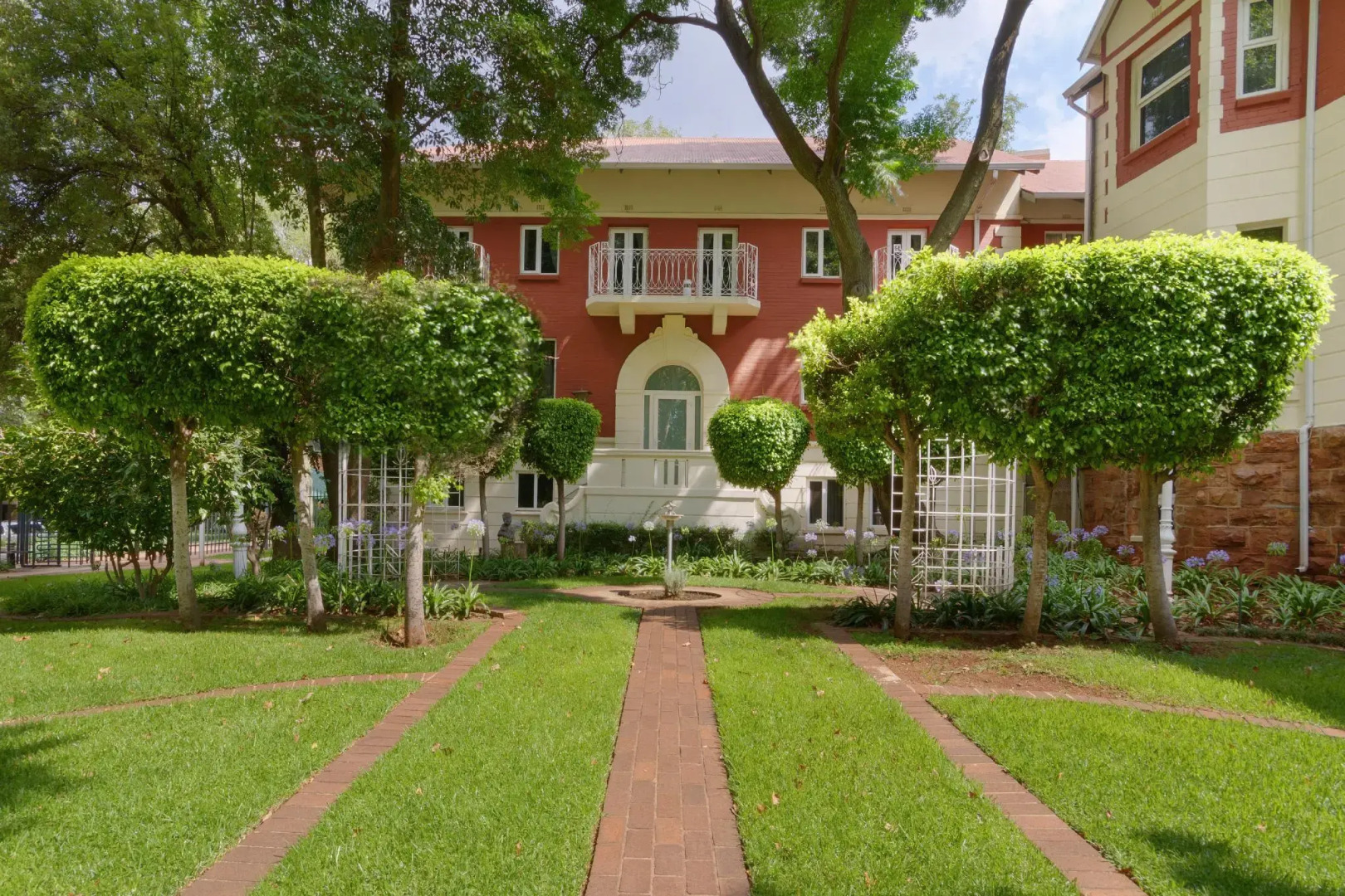 Holiday Inn Johannesburg Sunnyside Park by IHG