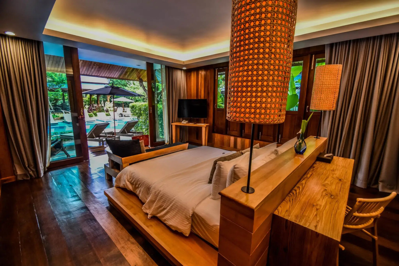 The Nine Thipthara Klongson Resort