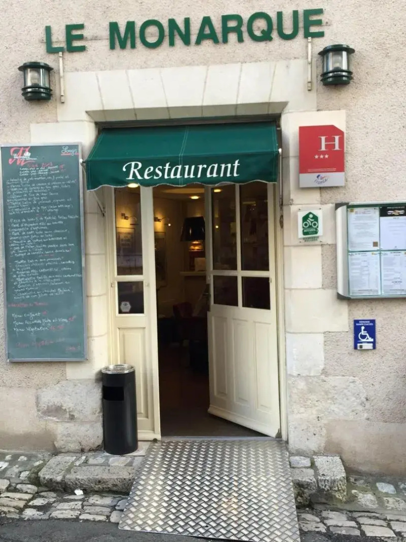 Hôtel-Restaurant Le Monarque