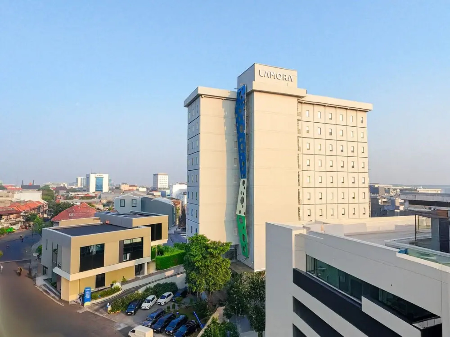 Lamora Kota Lama Surabaya