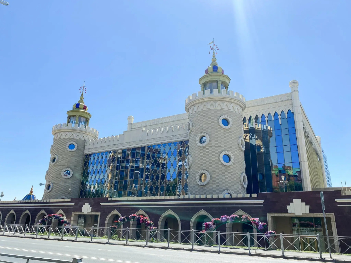 uTrip (юТрип) на улице Тихомирнова 11