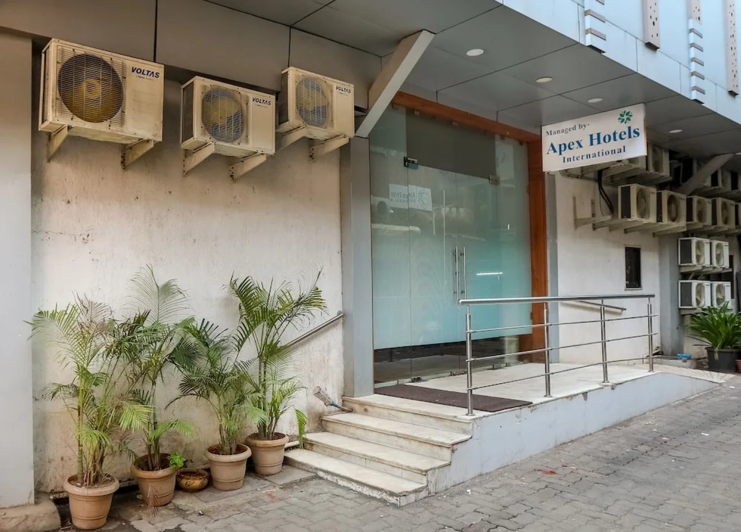 Hotel Apex International