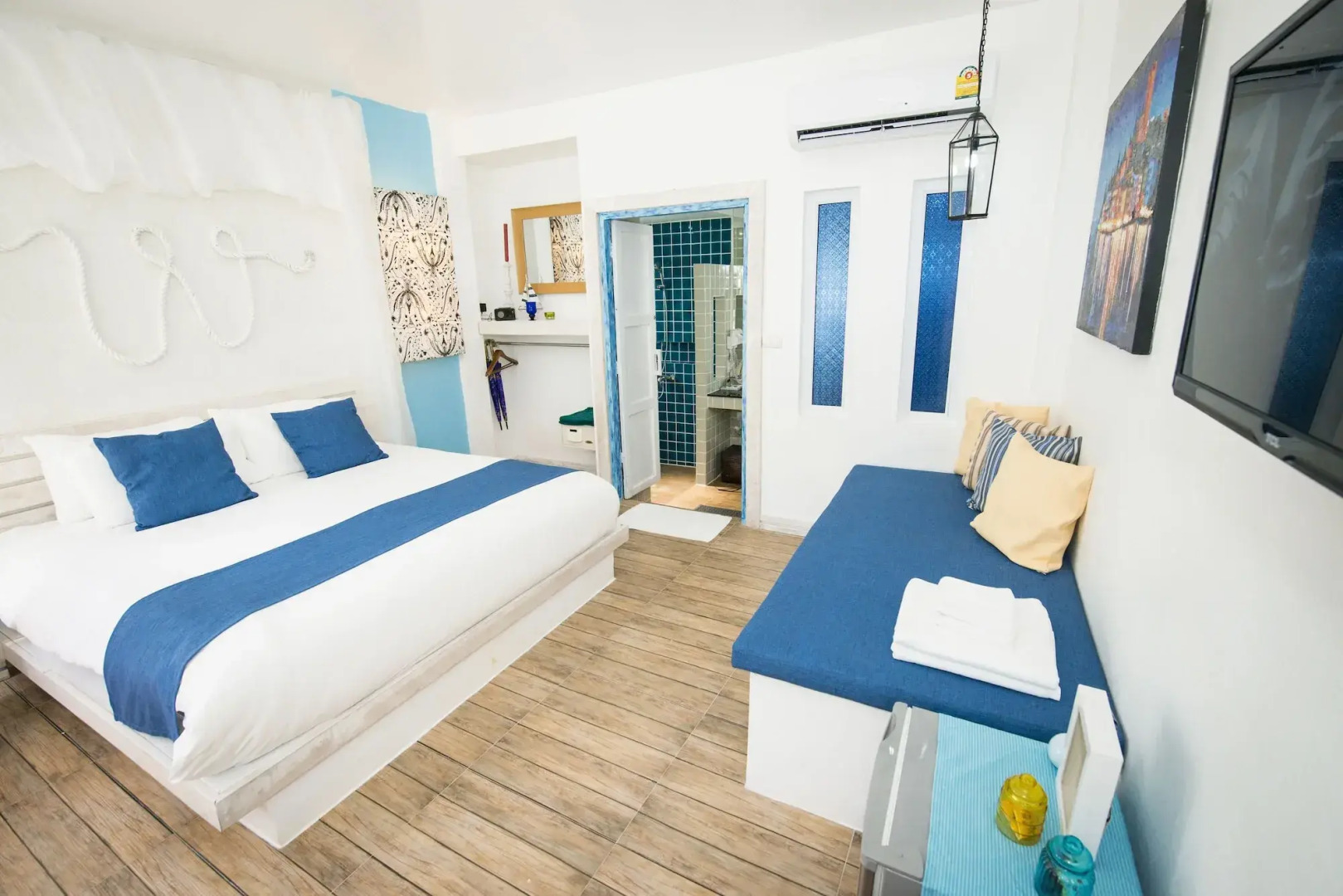 The White Knot Koh Chang