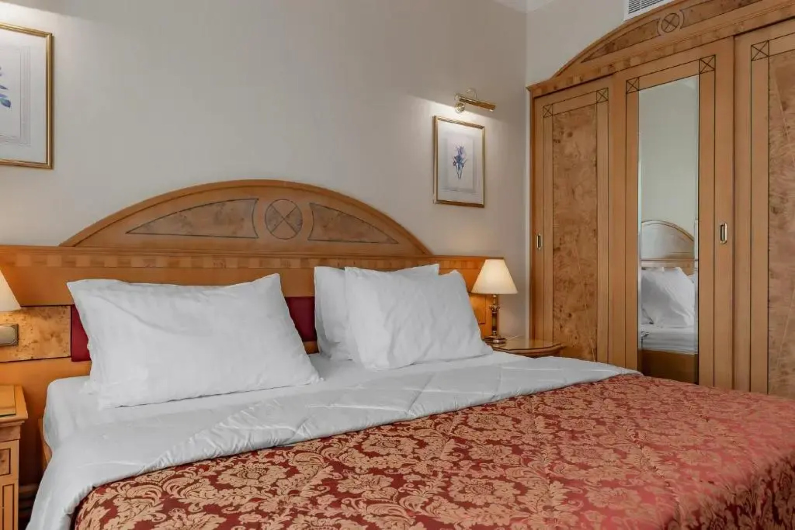 Отель «Национальный»