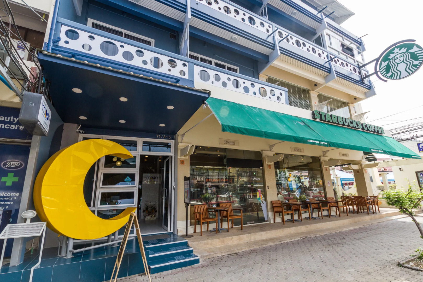 The Moon Hostel Hua Hin