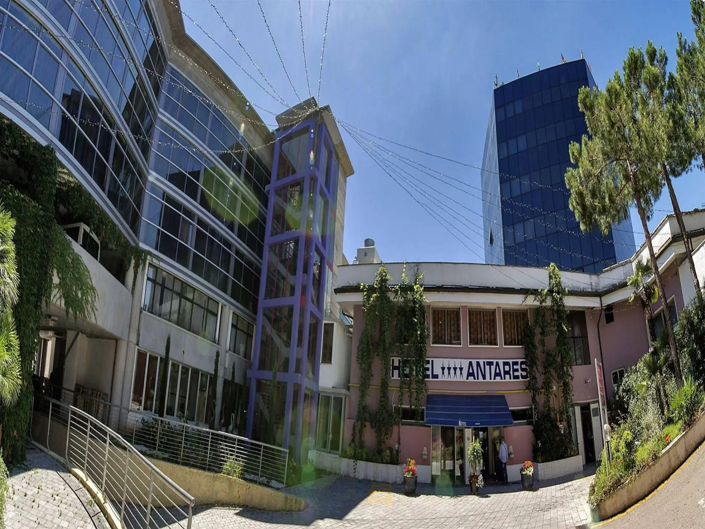 Hotel Antares