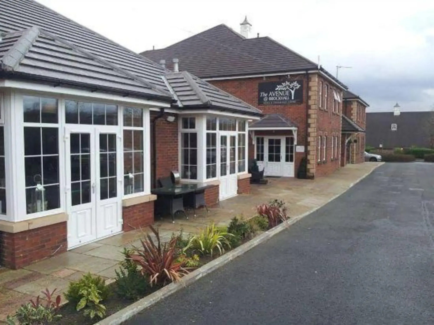 Отель The Avenue