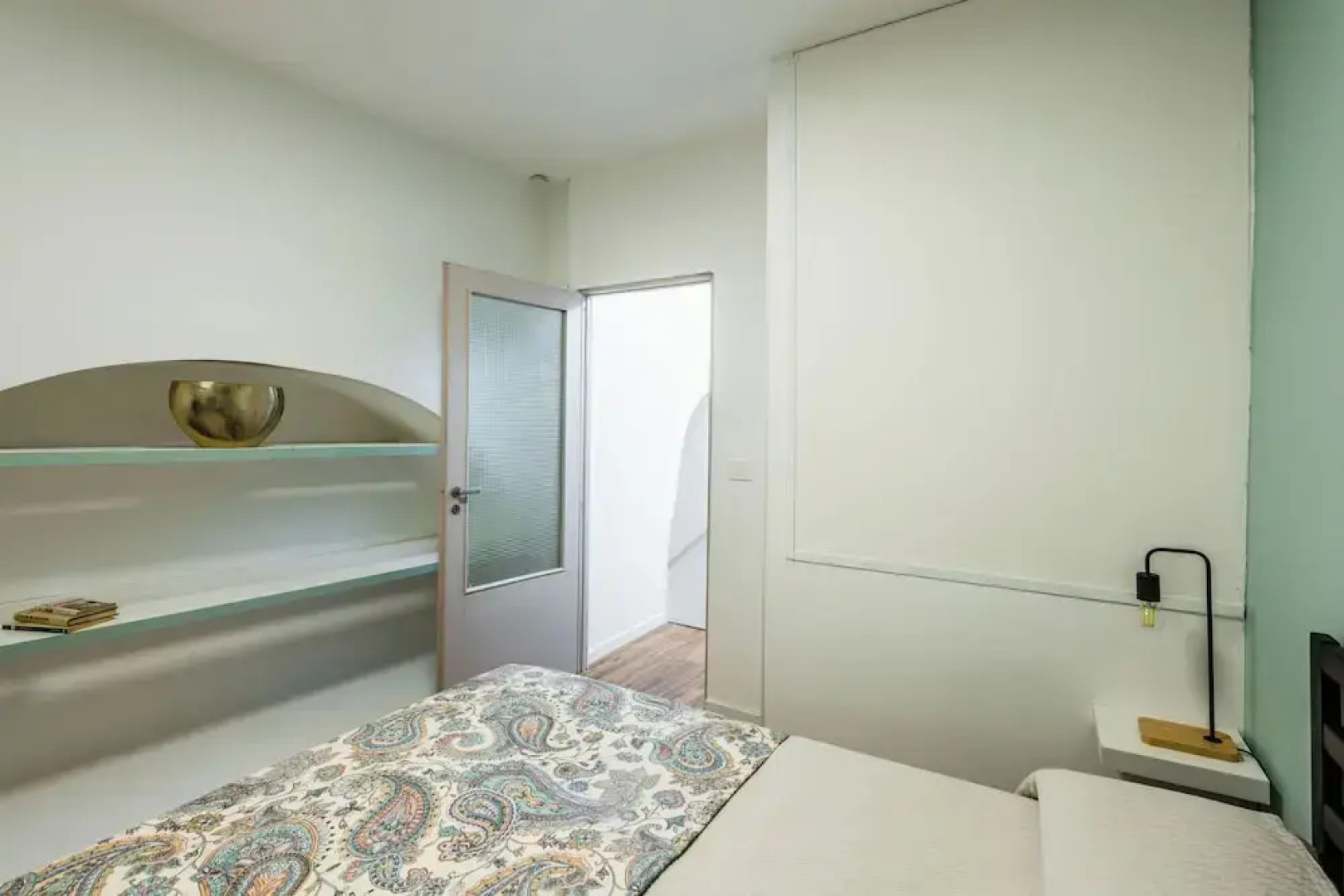 Modern Macha Apartment