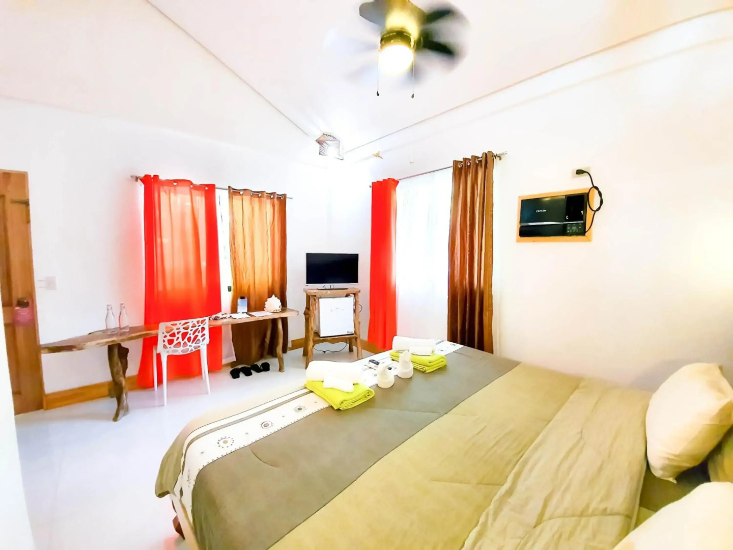 CocoLoco Boracay Beach Resort