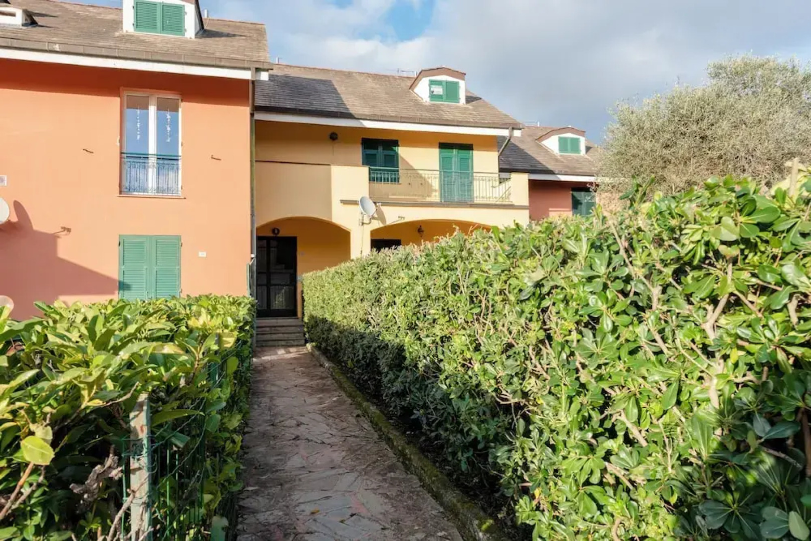 Peaceful Apartment In Deiva Marina