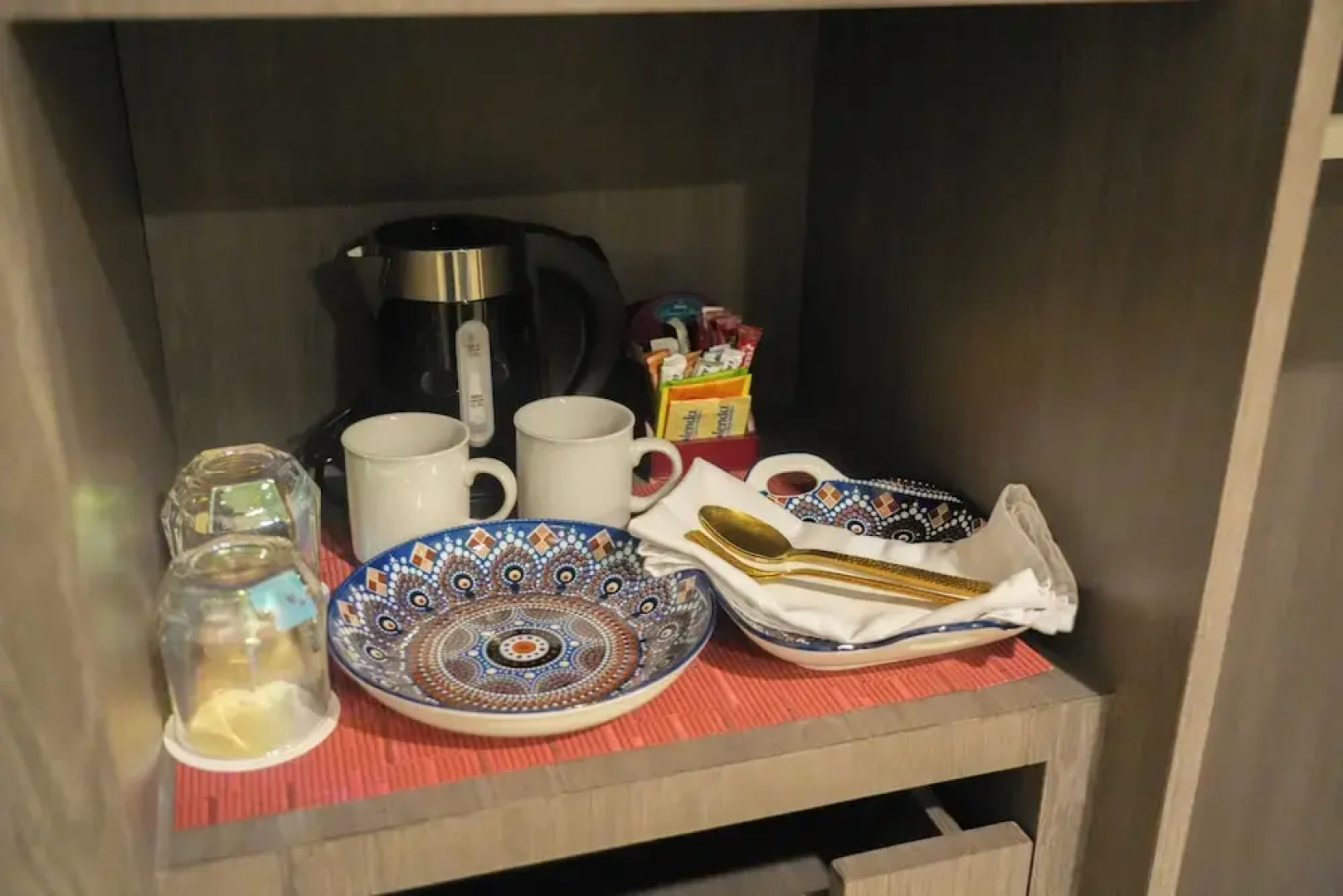 Stay Across NAIA Terminal 3