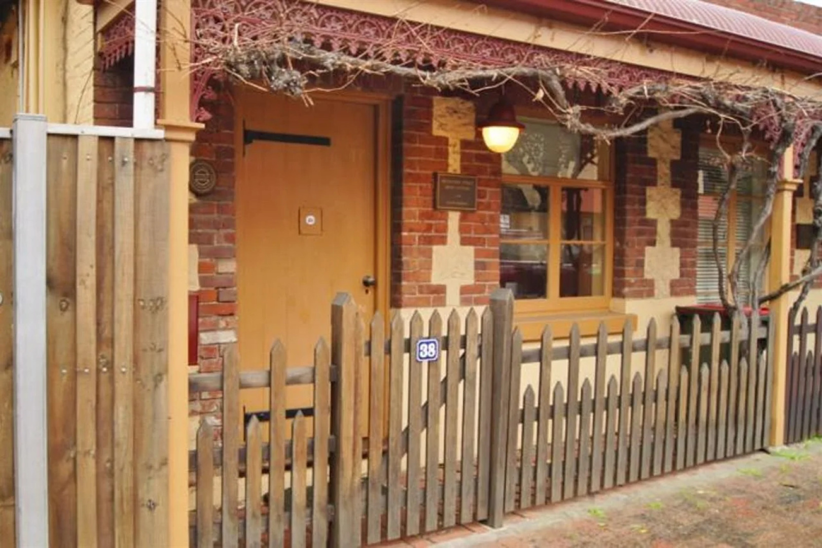 Adelaide Heritage Cottages & Apartments