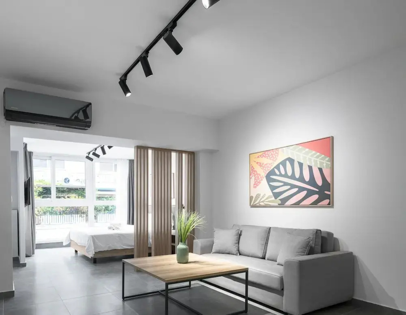 P30, Nilie Hospitality MGMT