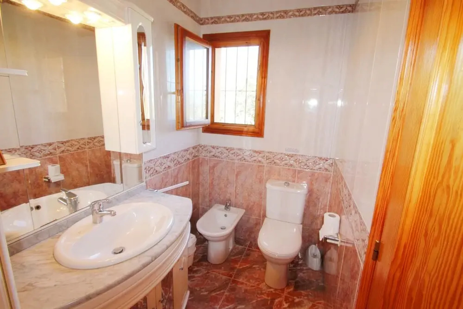 Pineda - modern, well-equipped villa with private pool in Costa Blanca