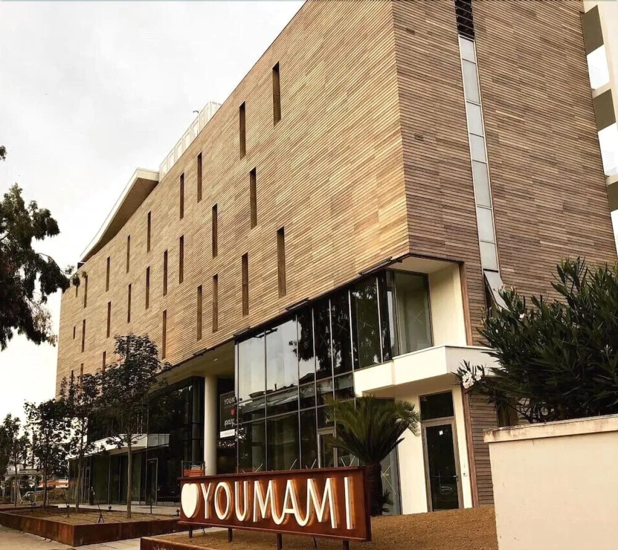 Youmami Lifestyle Suite Hotel