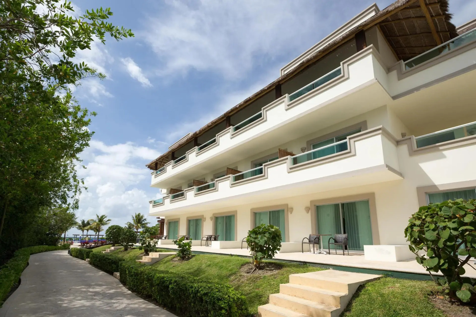 BlueBay Grand Esmeralda All Inclusive