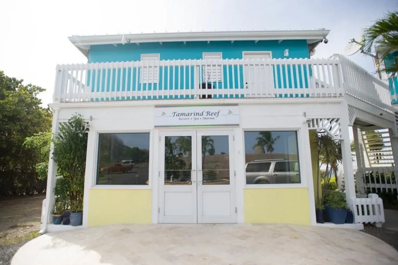 Tamarind Reef Resort Spa & Marina