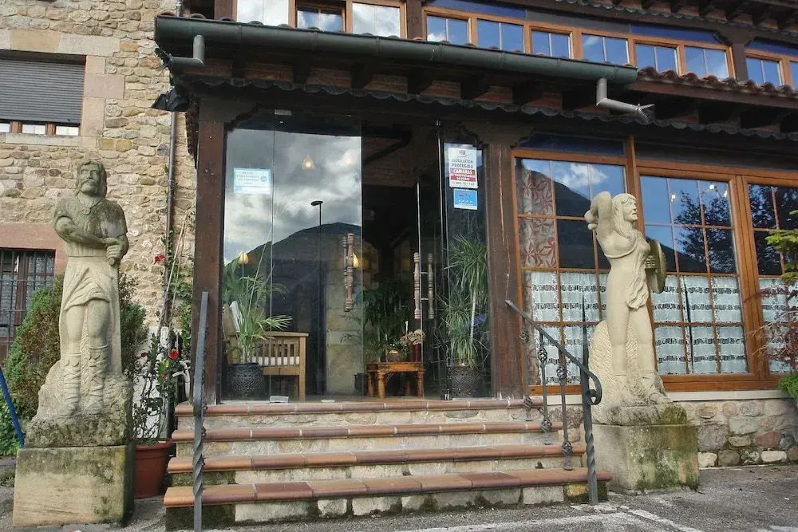 Posada Medieval el Manjon