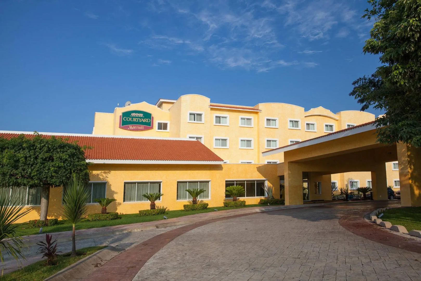 Courtyard By Marriott Cancun Airport