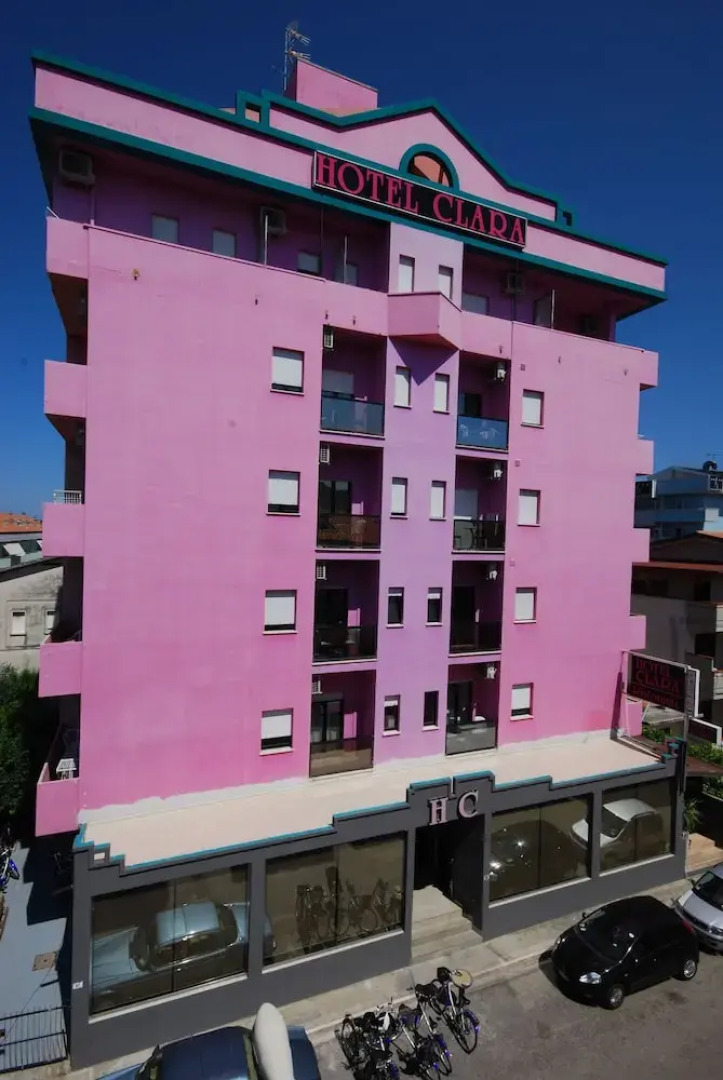 Hotel Clara