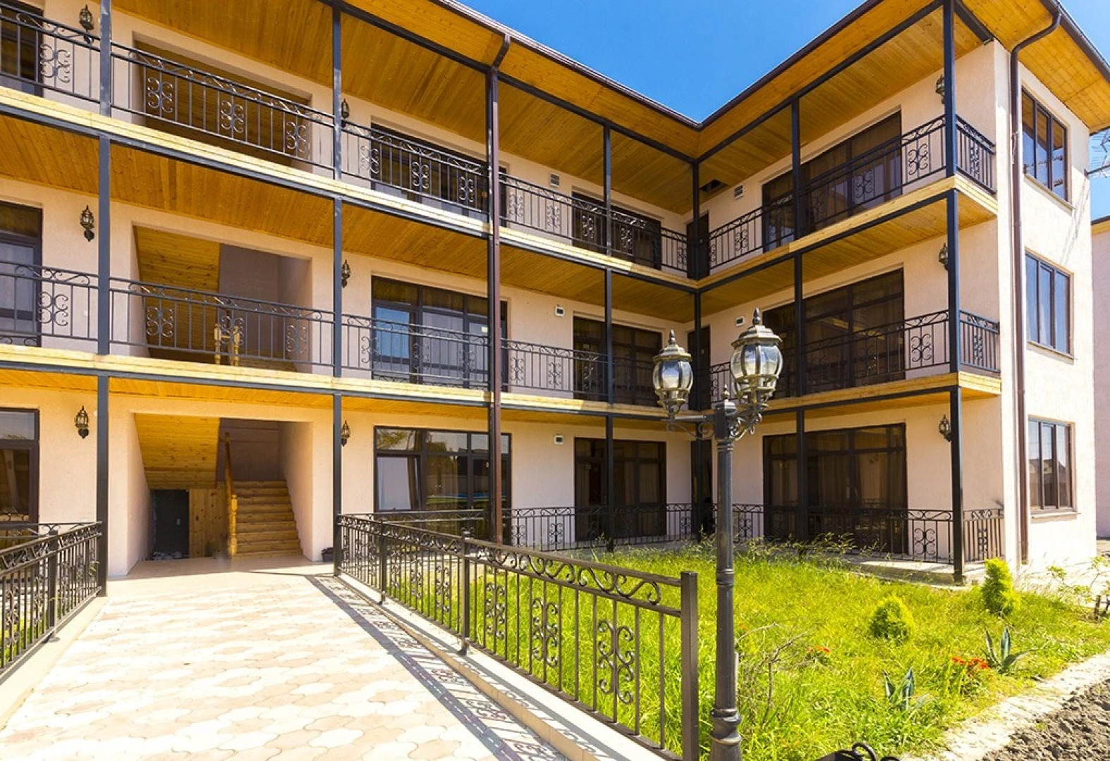 Элион (Алахадзы)