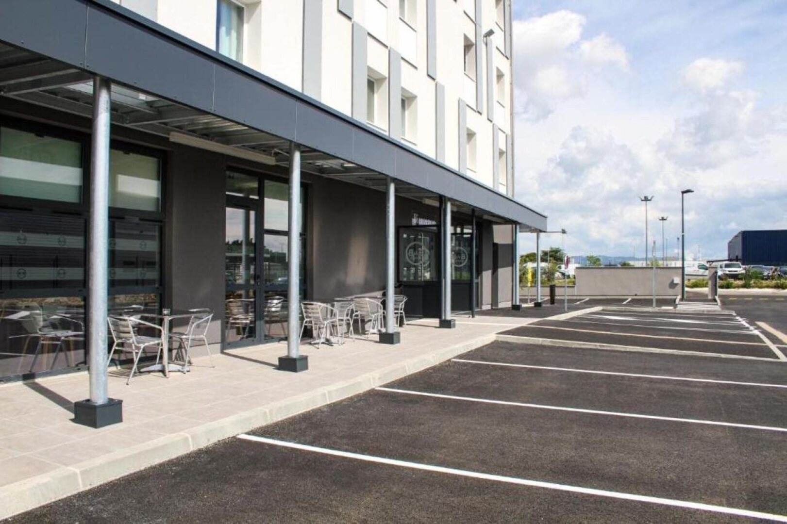 B&B HOTEL MONTELIMAR Sud